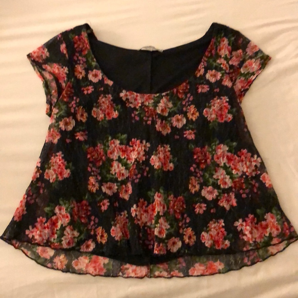 Crop top
